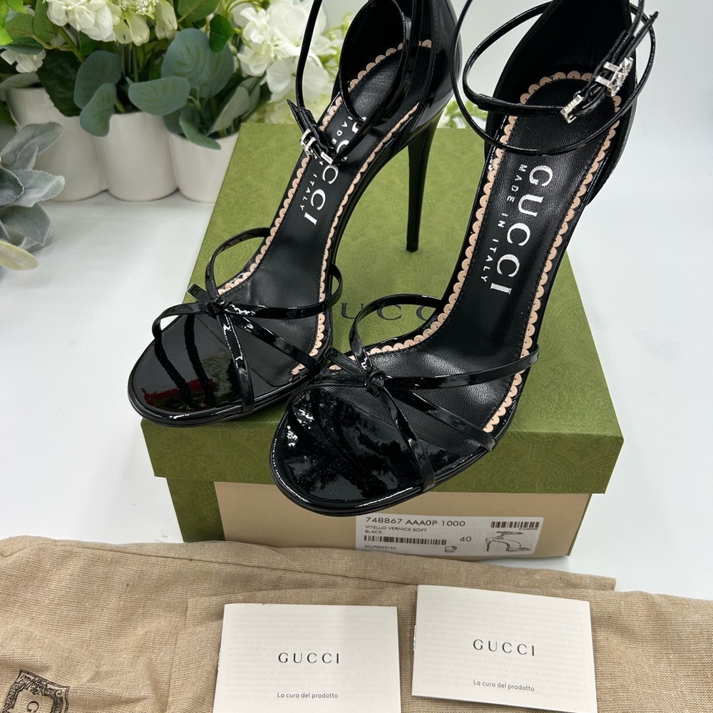 Women's Gucci, patent leather ankle strap, heeled sandals size 40 made in Italy - Picture 9 of 12